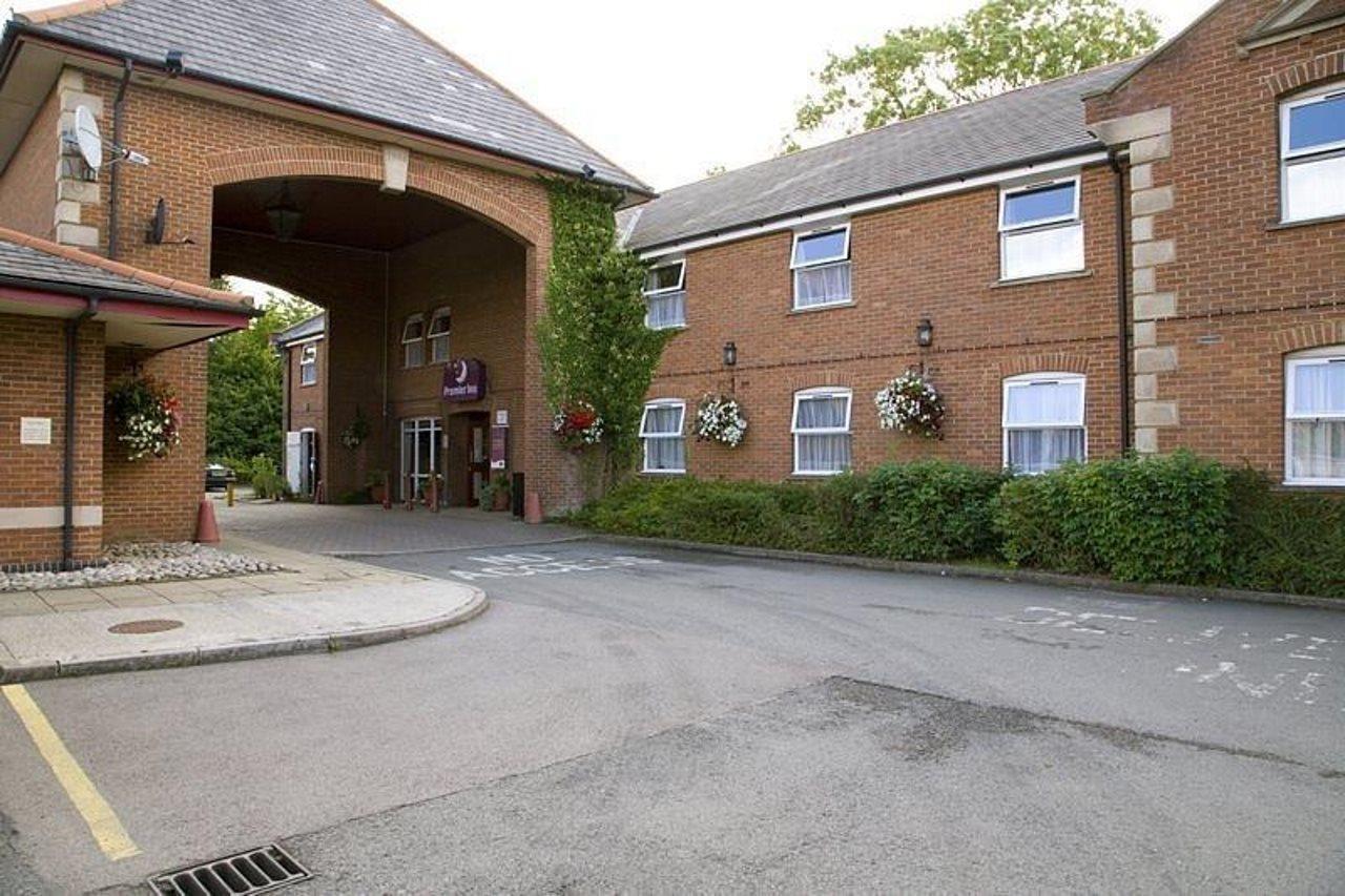 Premier Inn Kettering Exterior foto